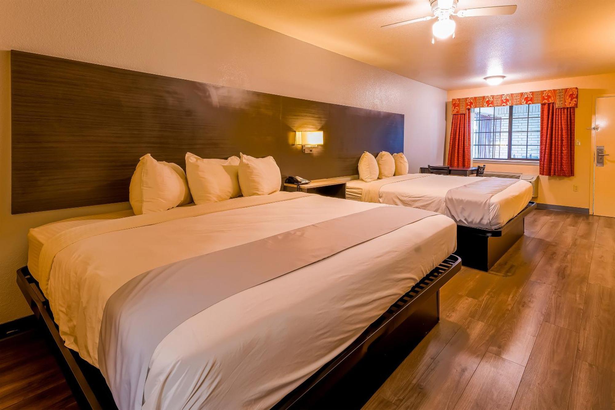 Oyo Hotel Yoakum West Ngoại thất bức ảnh